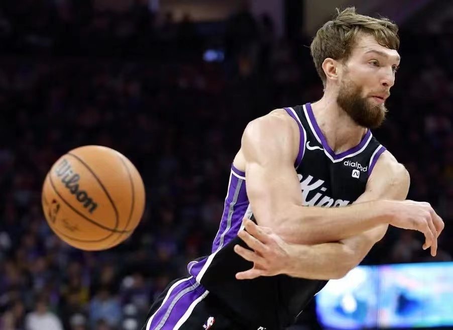 风暴娱乐官方：鹈鹕最多领先50分四杀国王：锡安伤停 福克斯10中1赛季最差