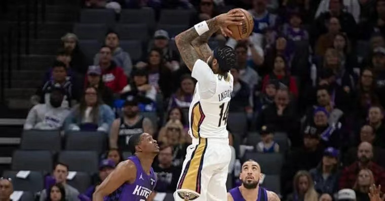 风暴娱乐官方：鹈鹕最多领先50分四杀国王：锡安伤停 福克斯10中1赛季最差