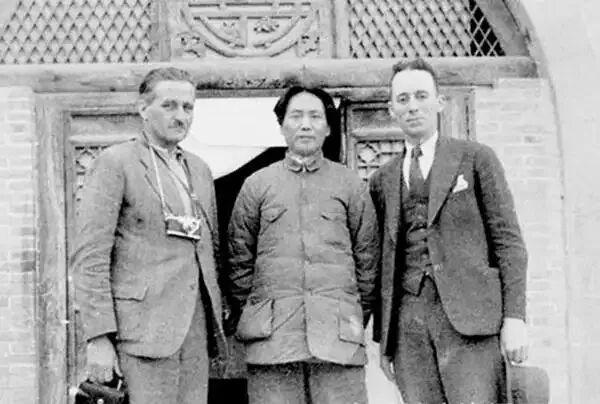 奇趣分分彩：在瑞士，王毅外长提到一个人